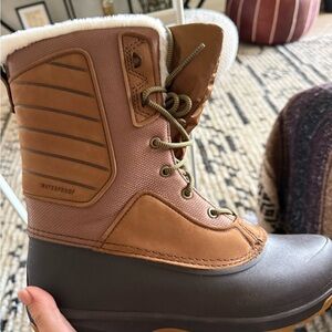 NWOT Women's Waterproof Brown and Tan Boots